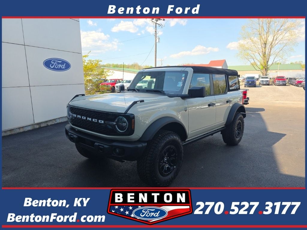 2026 Ford Bronco Big Bend in Desert Sand — front three-quarter view