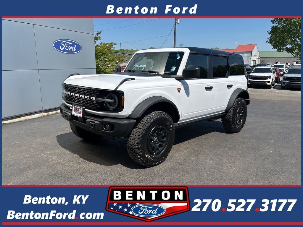 2026 Ford Bronco Badlands in Oxford White — front three-quarter view