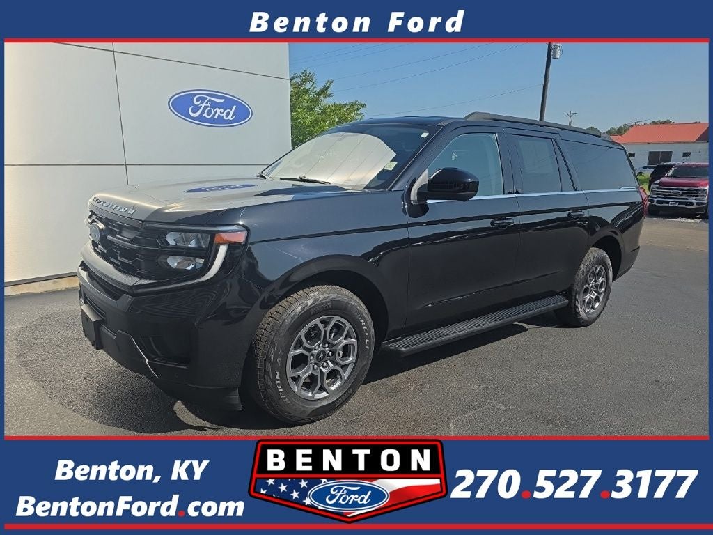 2025 Ford Expedition Max Active in Black Metallic — front three-quarter view