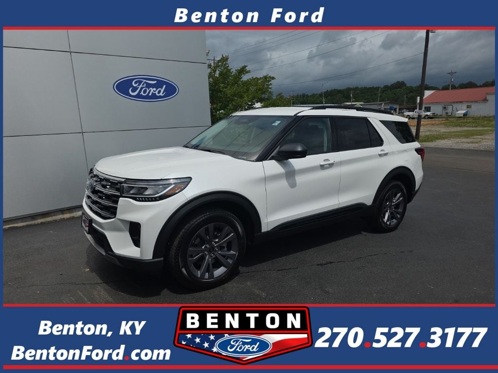 2026 Ford Explorer Active in Star White Metallic Tri-Coat — front three-quarter view