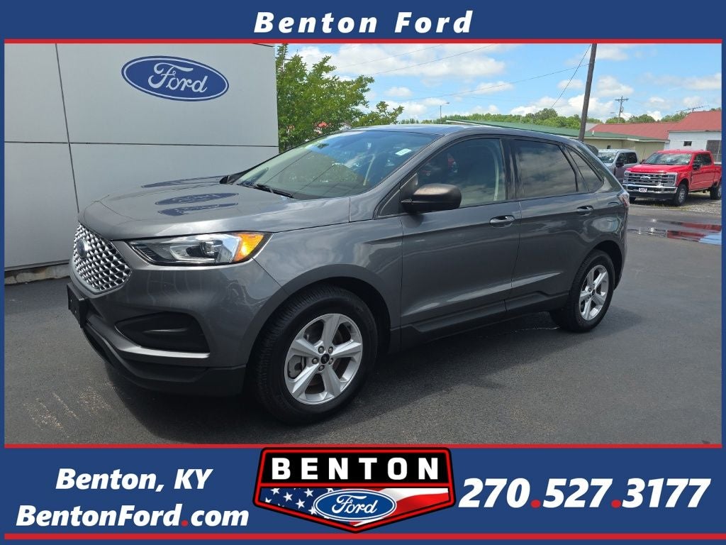 2024 Ford Edge SE in Gray Metallic — front three-quarter view