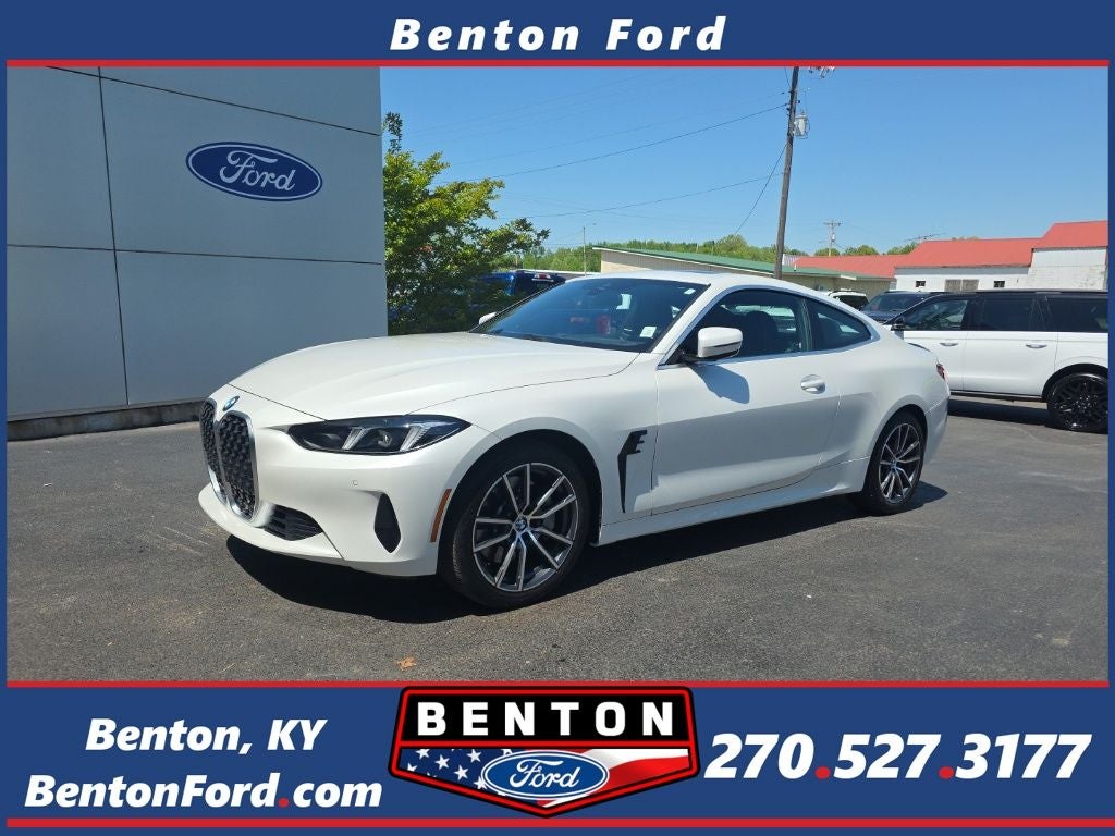 2025 BMW 4 Series 430i xDrive in White Metallic — front three-quarter view